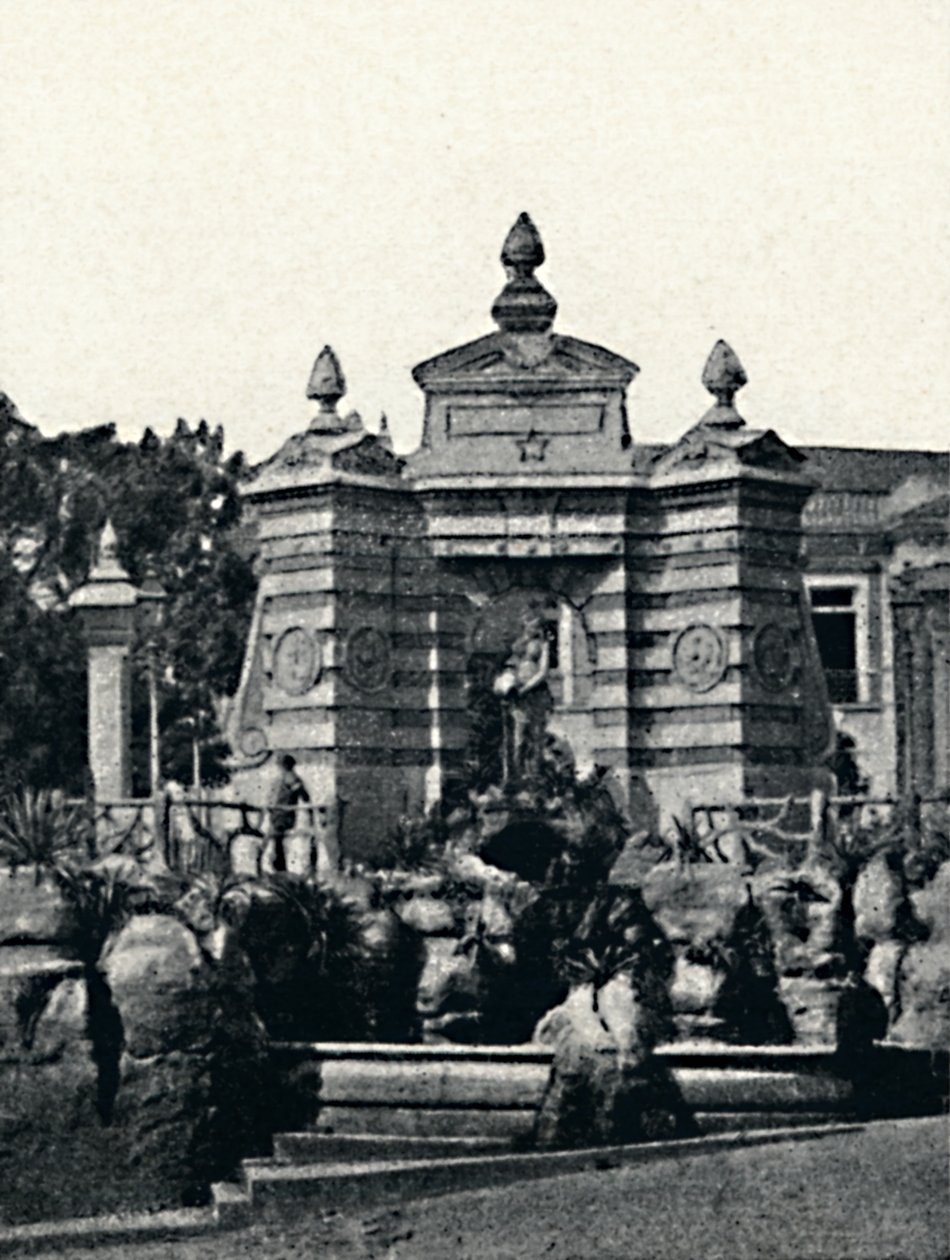 Szökőkút a palota kertjében, 1895 alkotó: Paulo Kowalsky