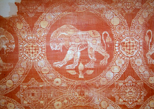 Szövet St. Julianus sírjából, 3-5. század (textil) alkotó: Persian School
