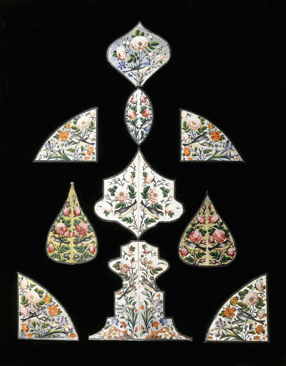 Tíz Qajar tükörfestményből álló csoport, különféle virágokkal és ágaskodó madarakkal díszítve, 19. század eleje alkotó: Persian School