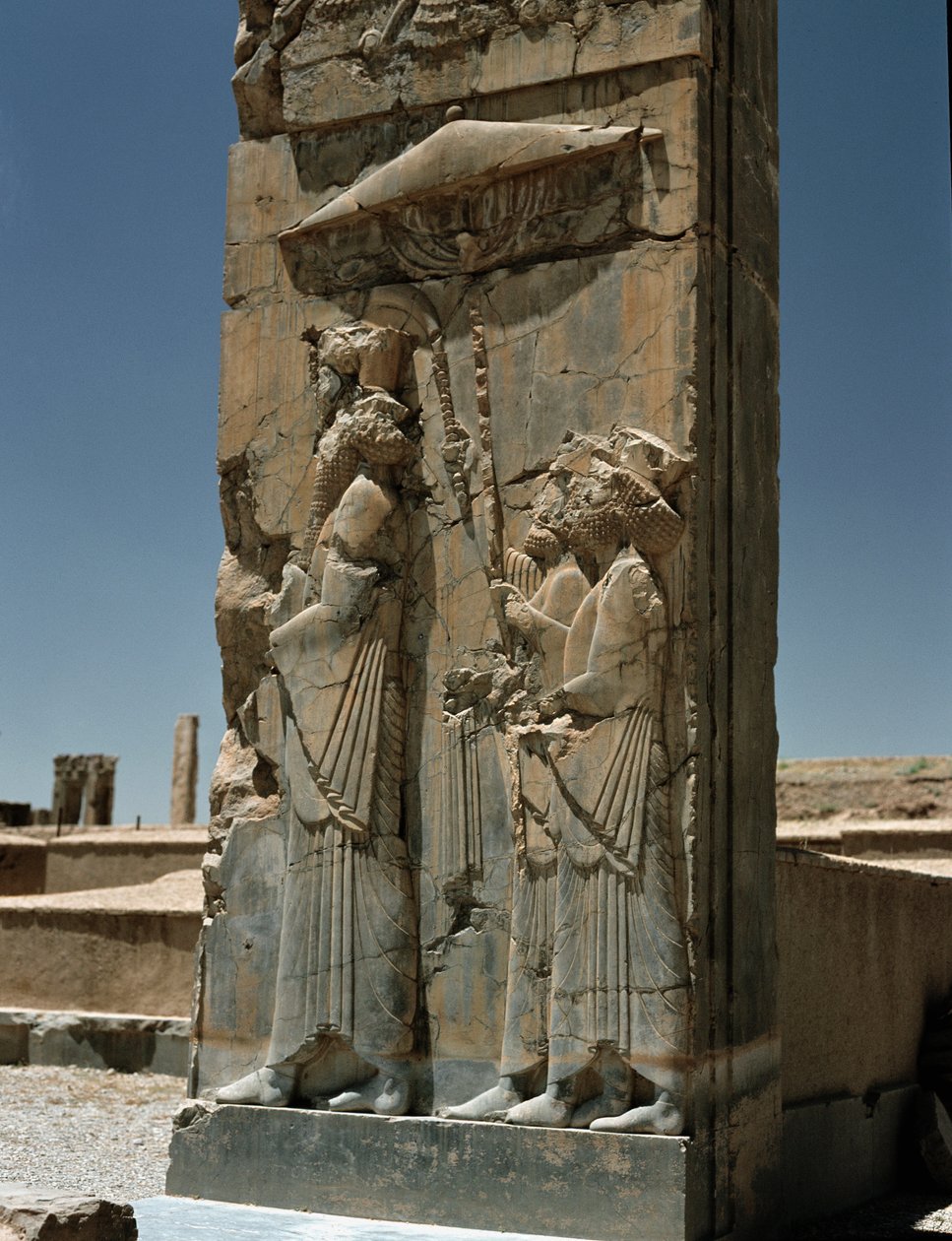 Kilátás a Darius-palota tripilonjára, Kr.e. 6. század alkotó: Persian School