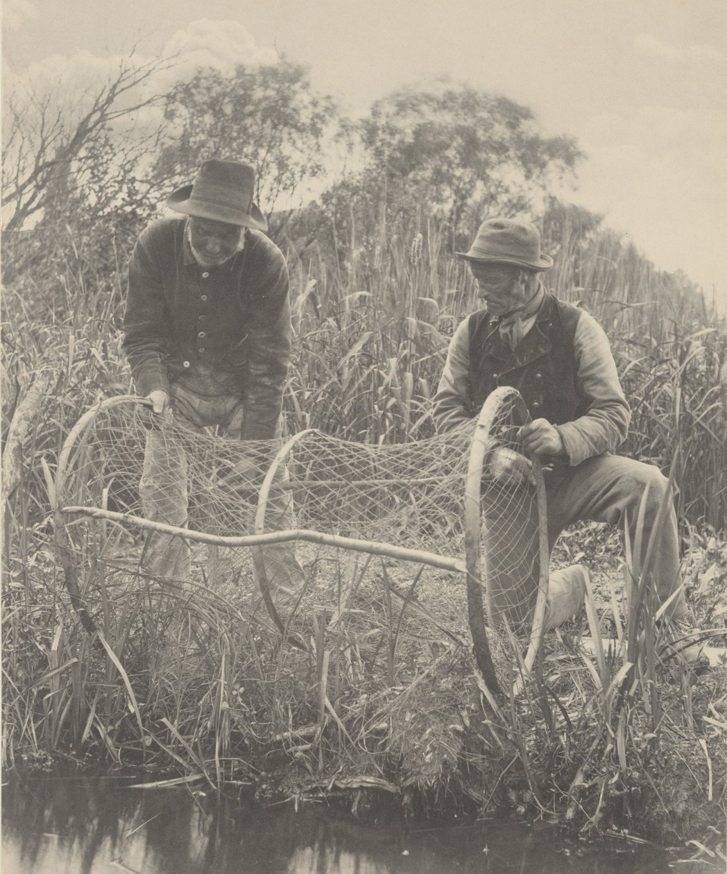 Az íjháló felállítása,1886 (fénykép) alkotó: Peter Henry Emerson