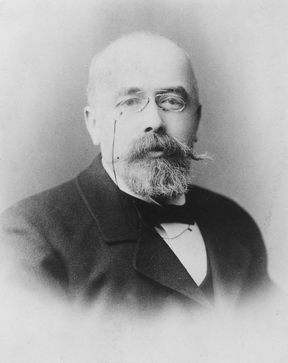 Paul Girard portréja alkotó: Petit