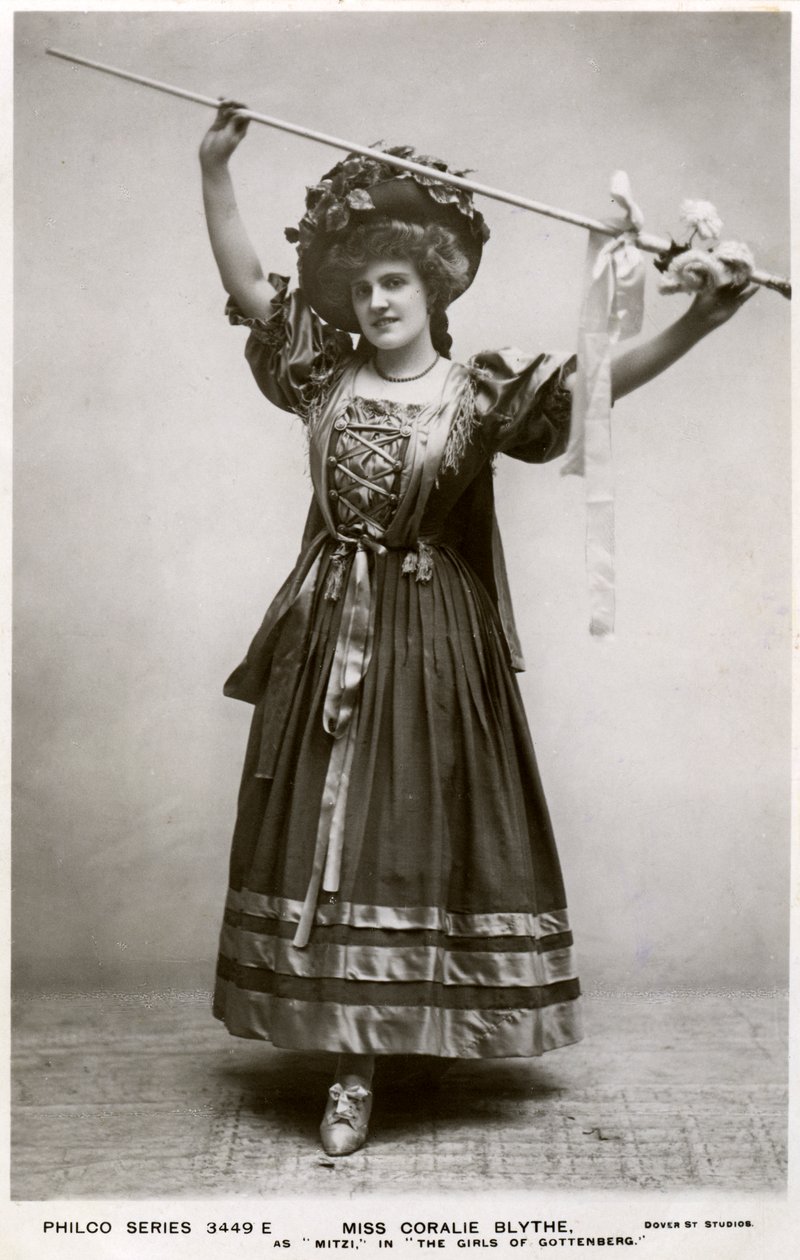 Miss Coralie Blythe mint Mitzi, 1908. alkotó: Philco Publishing Company
