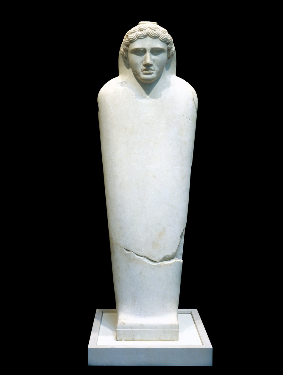 Fiatalság szarkofágja, Kr.e. 5-4. század (páriai márvány) alkotó: Phoenician Phoenician