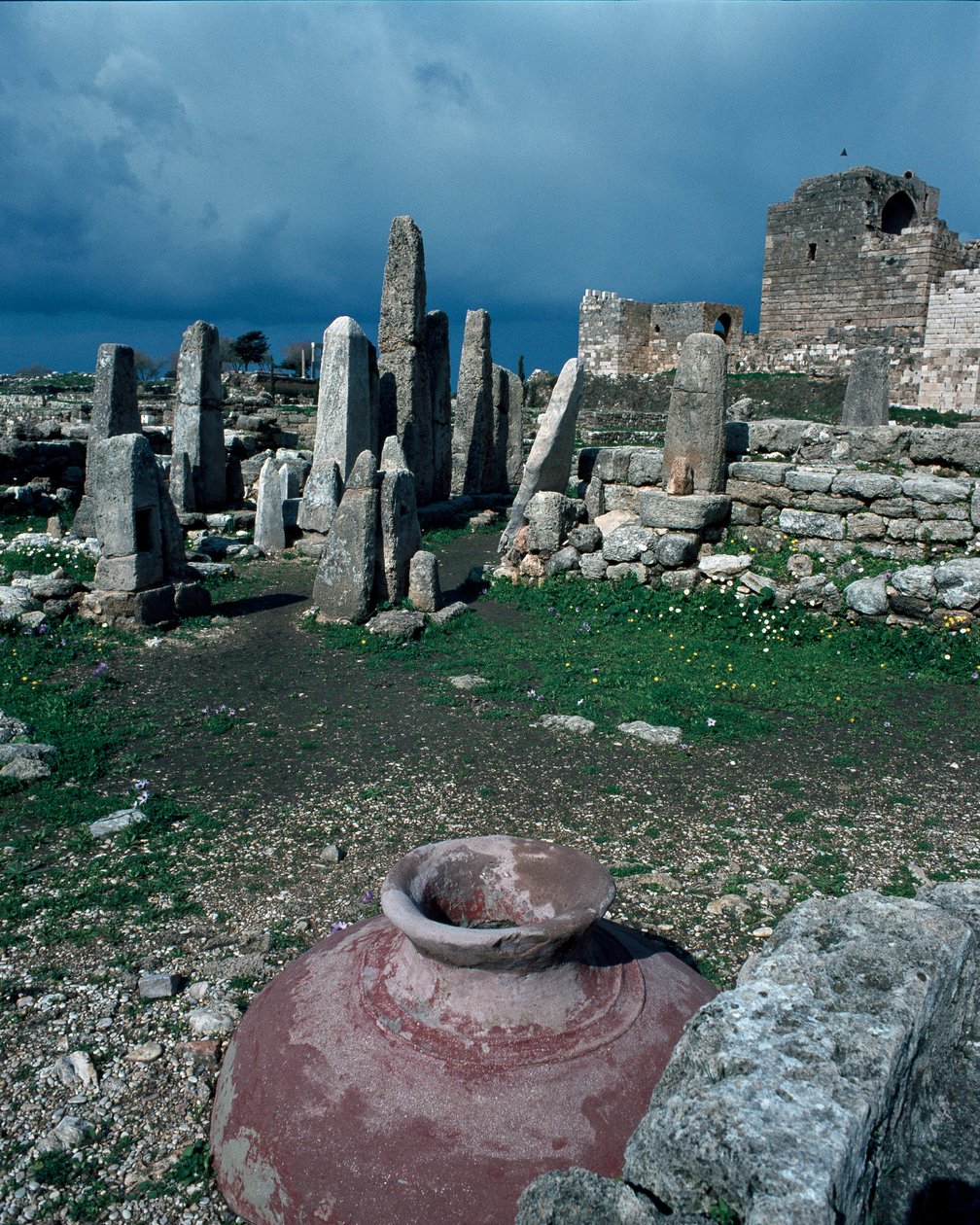 Az obeliszkek temploma alkotó: Phoenician Phoenician