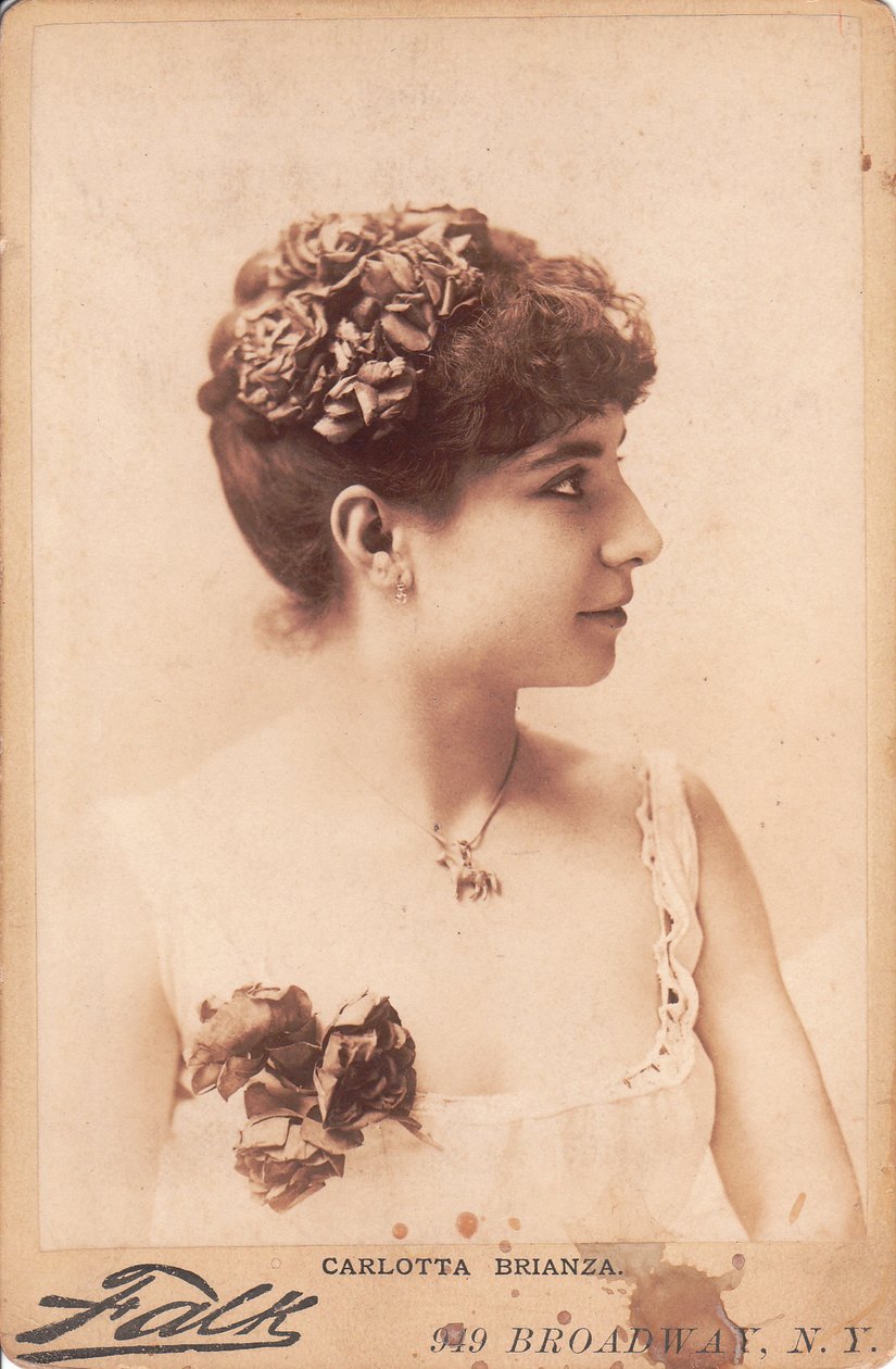 Carlotta Brianza alkotó: Photo studio Benjamin J. Falk