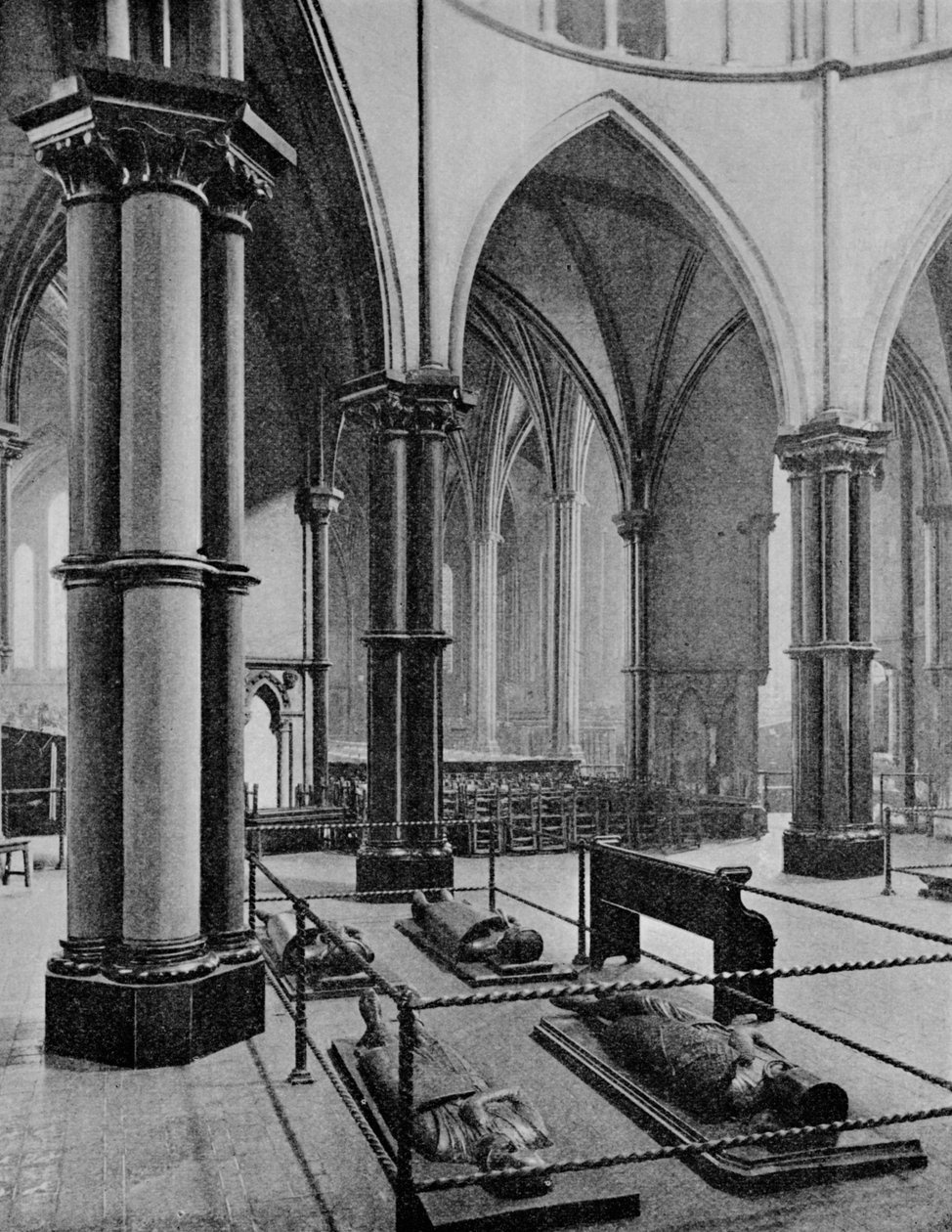 A Temple Church belseje, City of London, 1905, 1906 alkotó: Photochrom Co Ltd of London