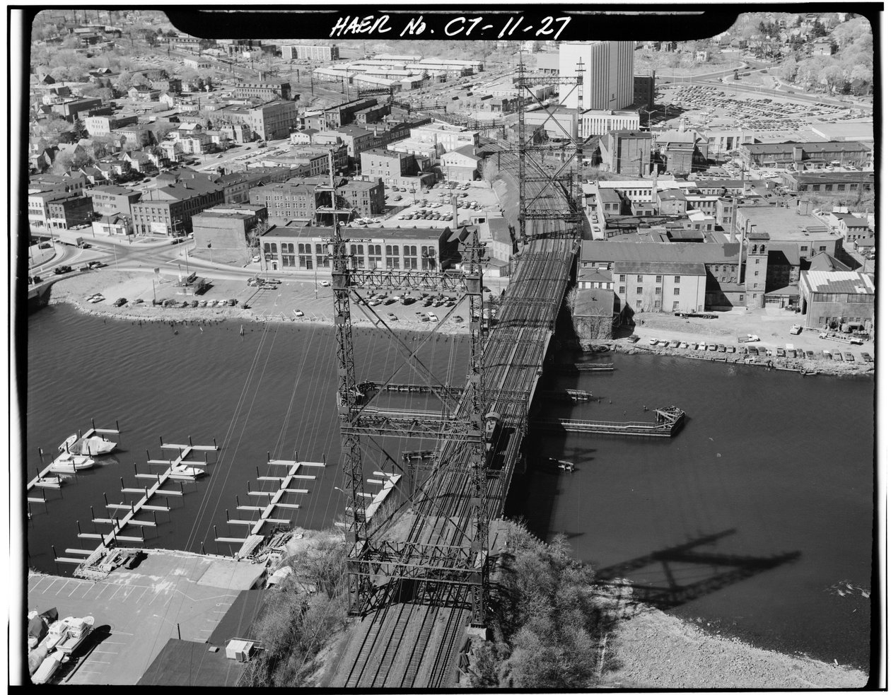 Norwalk River Bridge, Norwalk, Connecticut (fekete-fehér fotó) alkotó: Photographer American