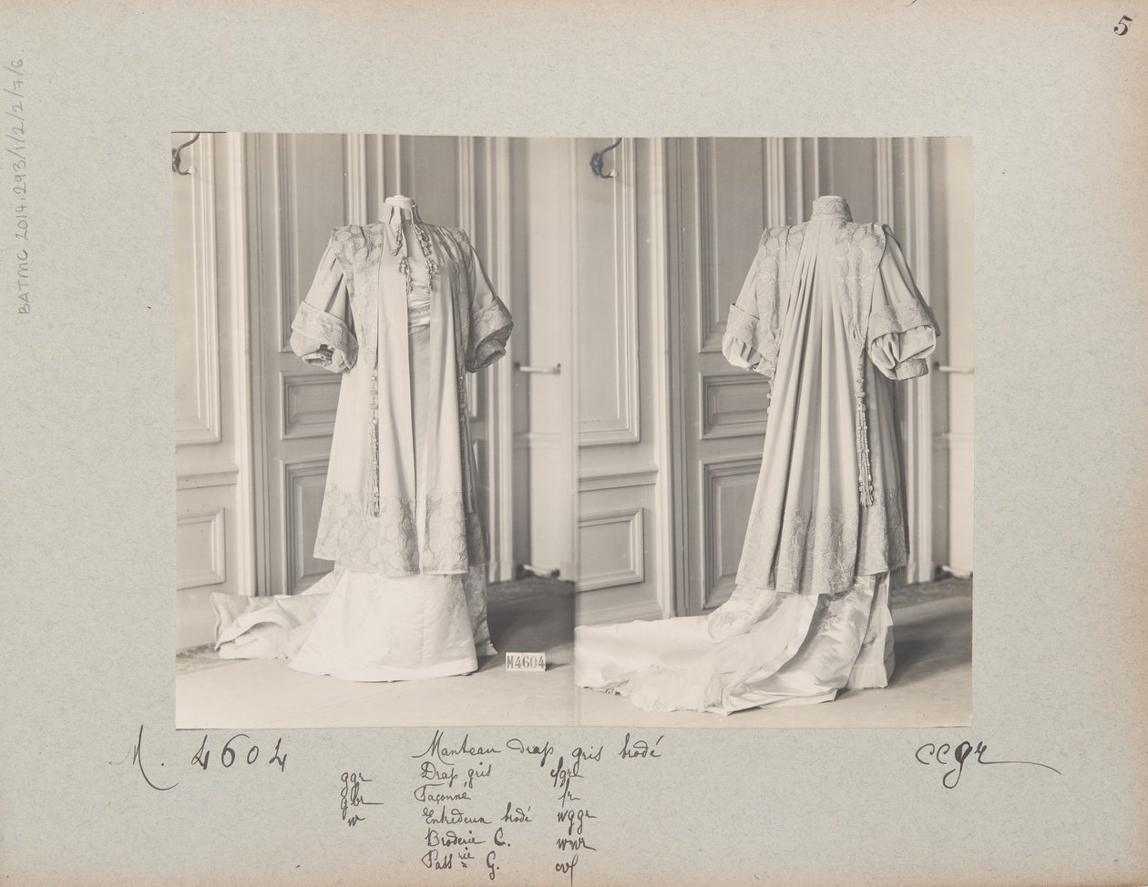 Albumoldal: House of Worth, Kabát alkotó: Photographer French