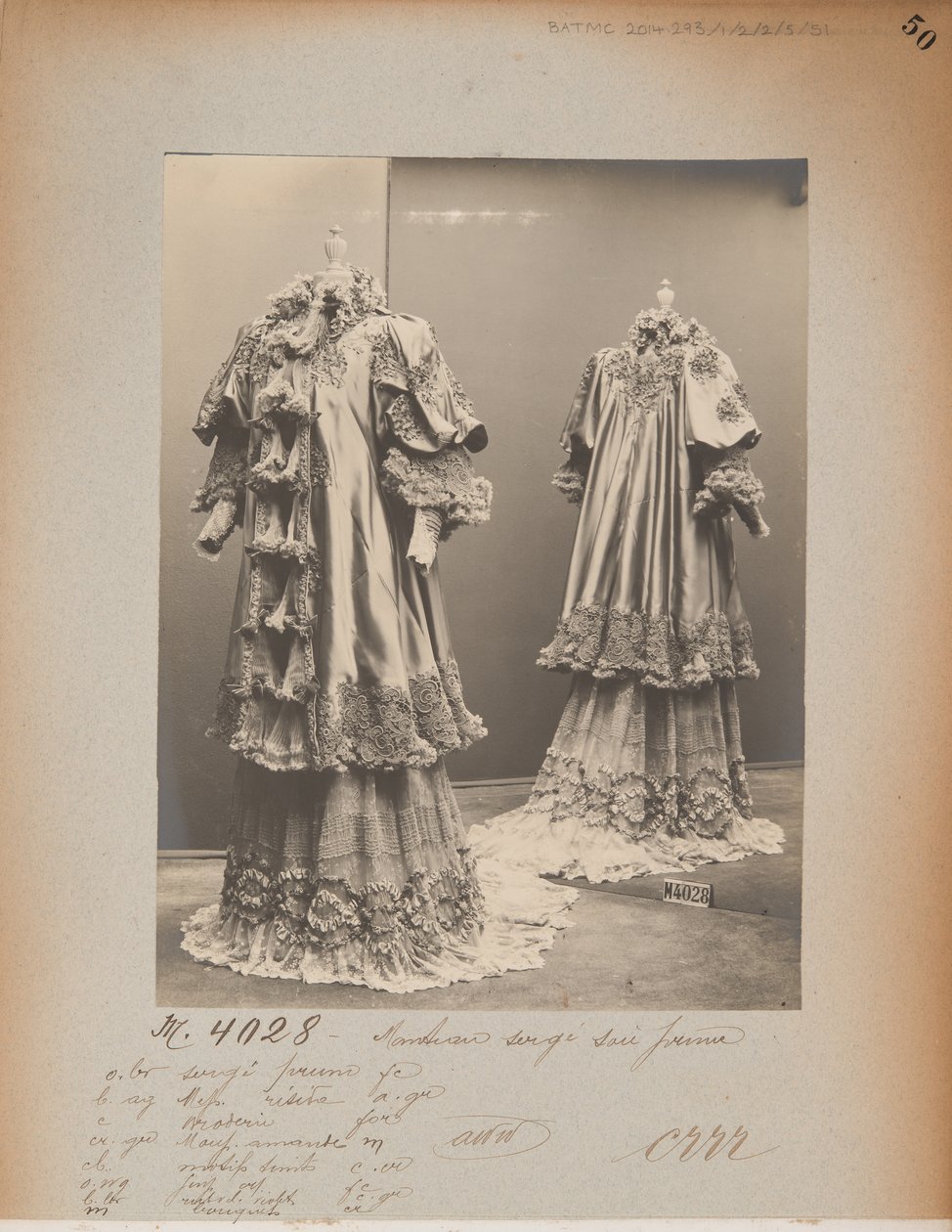 Albumoldal: House of Worth, Kabát alkotó: Photographer French