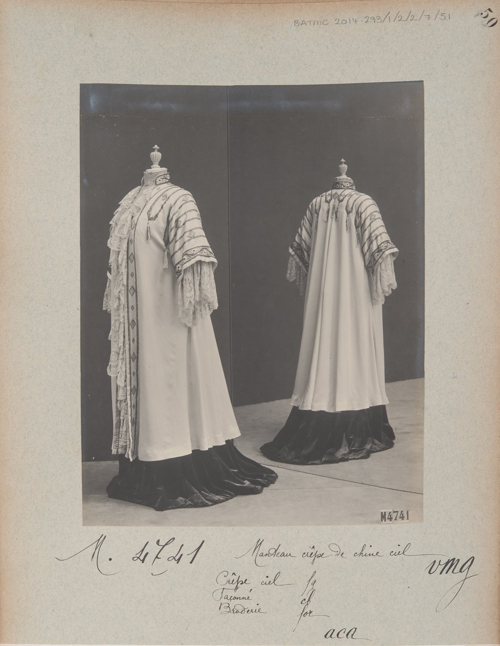 Albumoldal: House of Worth, Kabát alkotó: Photographer French