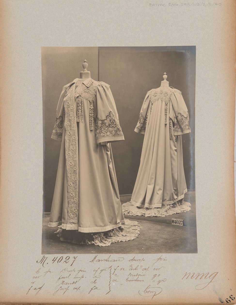 Albumoldal: House of Worth, Kabát alkotó: Photographer French
