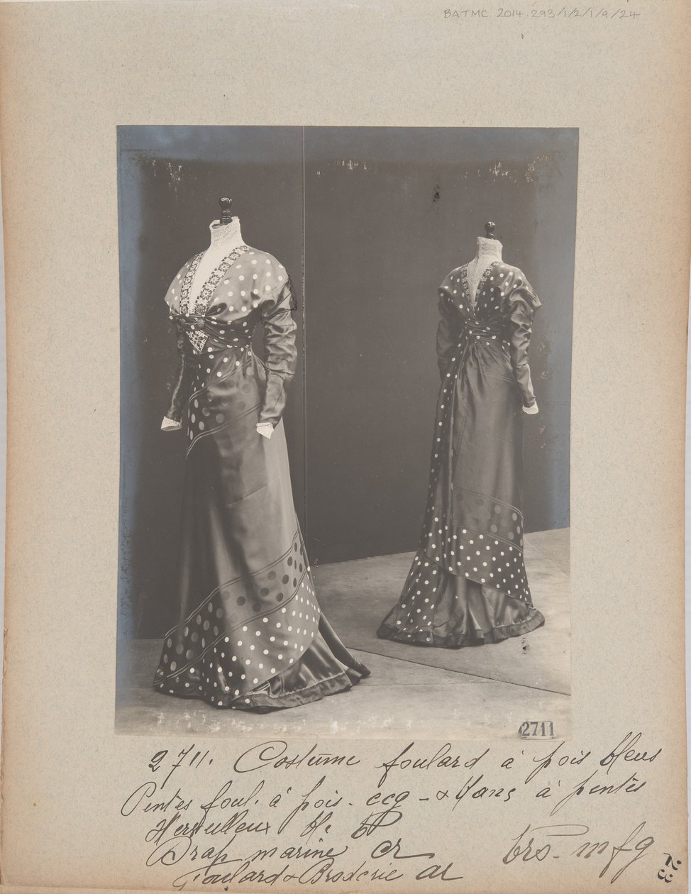 Album oldal: House of Worth, Dress alkotó: Photographer French