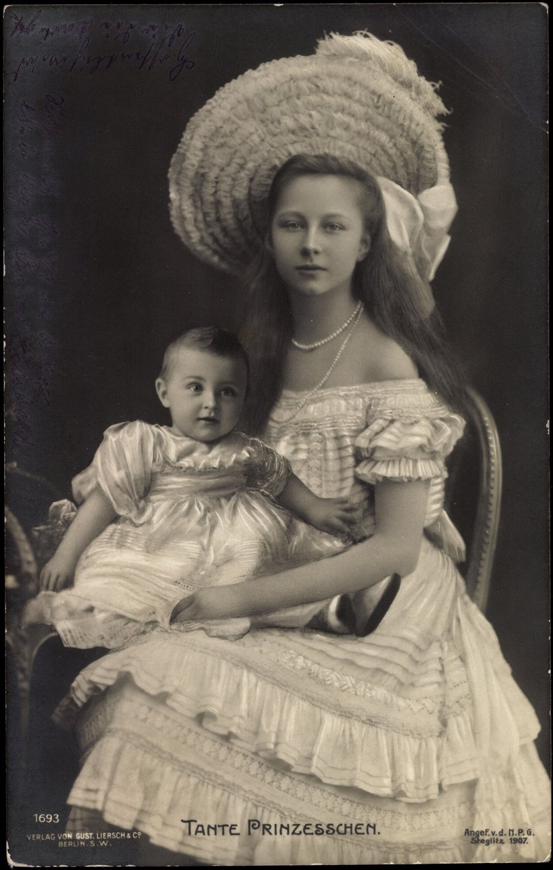 Viktória Luise hercegnő néni, Liersch 1693 alkotó: Photographer German