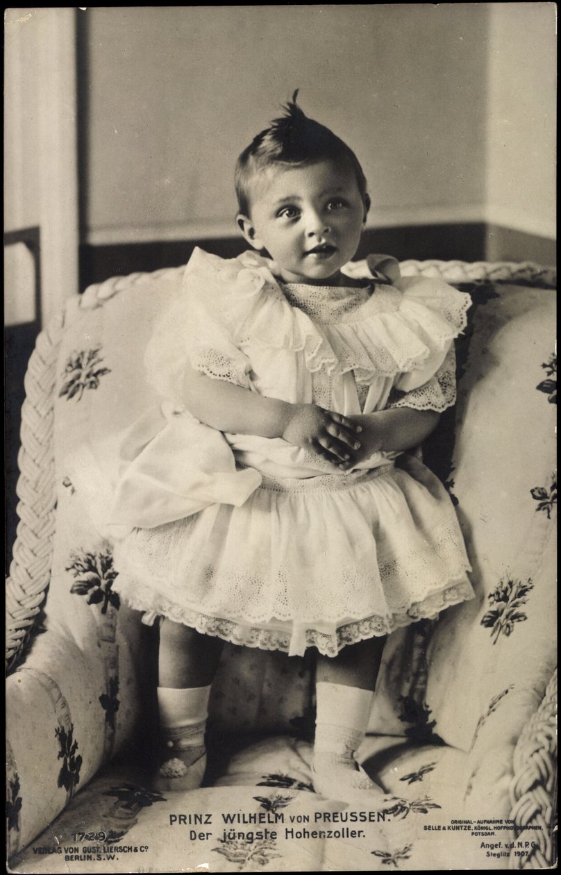 Vilmos porosz herceg egy karosszékben alkotó: Photographer German