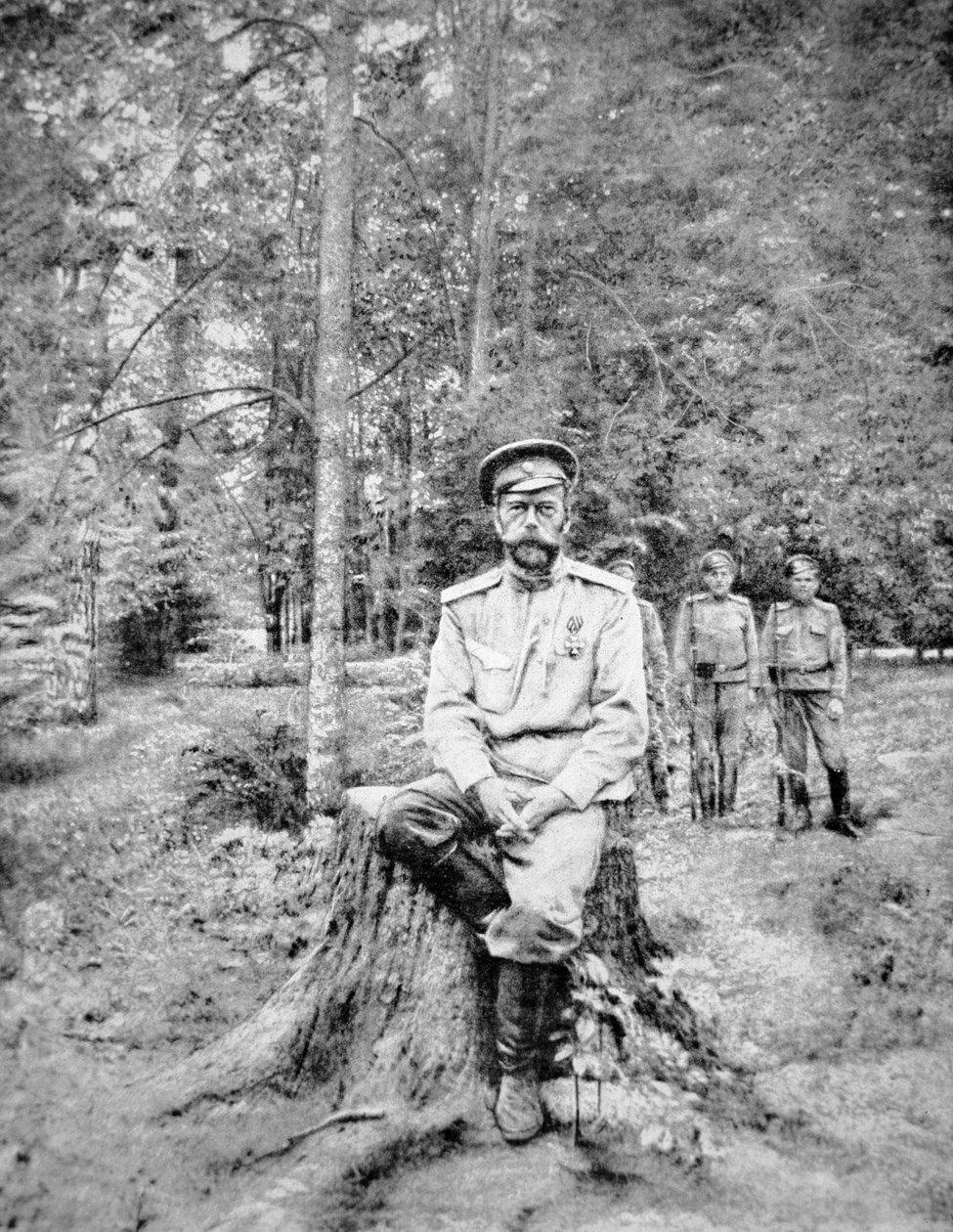 II. Miklós cár bolsevik fogságban, Carskoje Szelóban alkotó: Photographer Russian