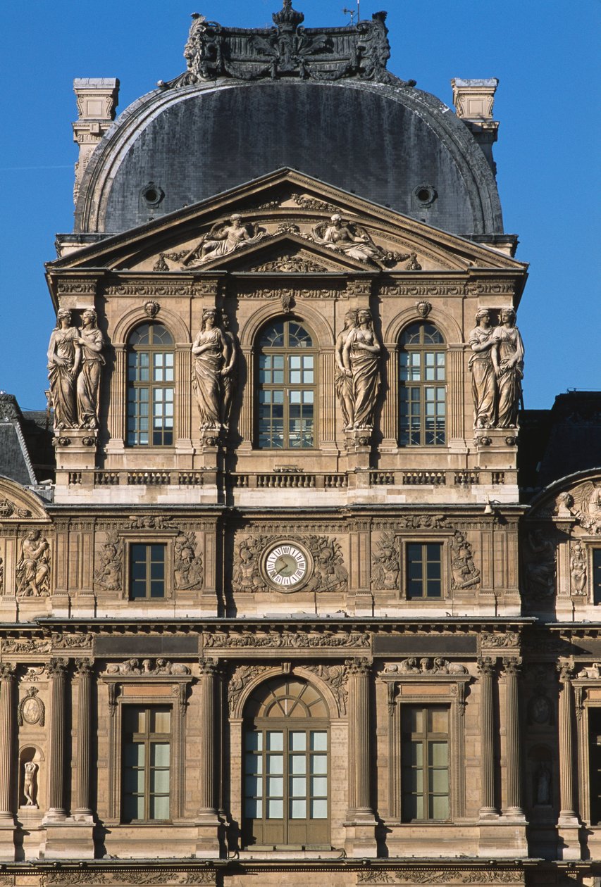 Sully pavilon, Cour Carree; Lescot szárny alkotó: Pierre Lescot