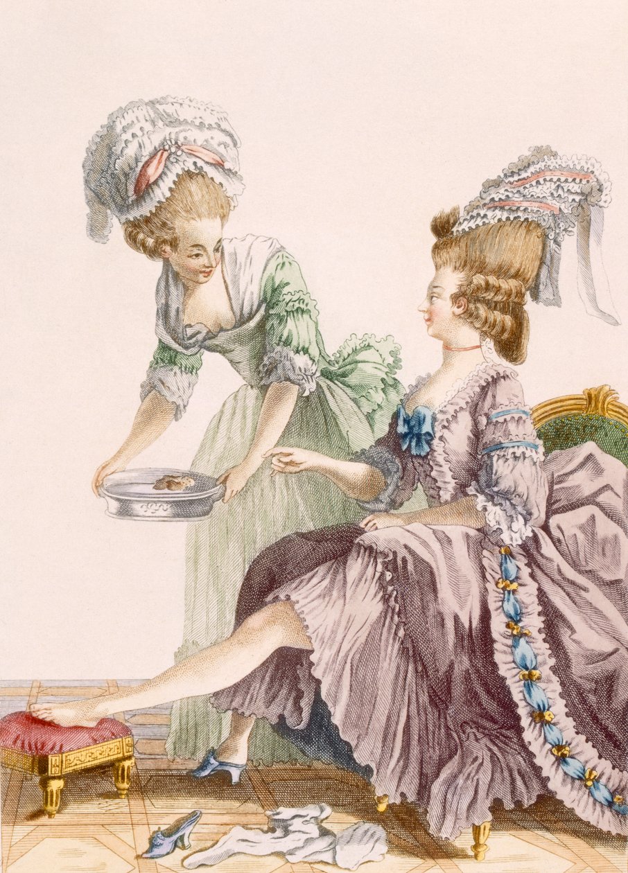 Elegáns hölgy lábát mosdatja a szobalánya, Dupin metszete, lemez a "Galeries des Modes et Costumes Francais"-ból, 1778-87 körül. alkotó: Pierre Thomas Le Clerc