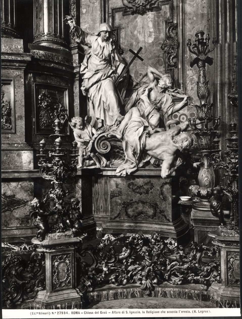 Loyolai Szent Ignác oltára, a katolikus igazság eretnekség felett aratott győzelmének részlete (márvány) (f/w fotó) alkotó: Pierre Legros