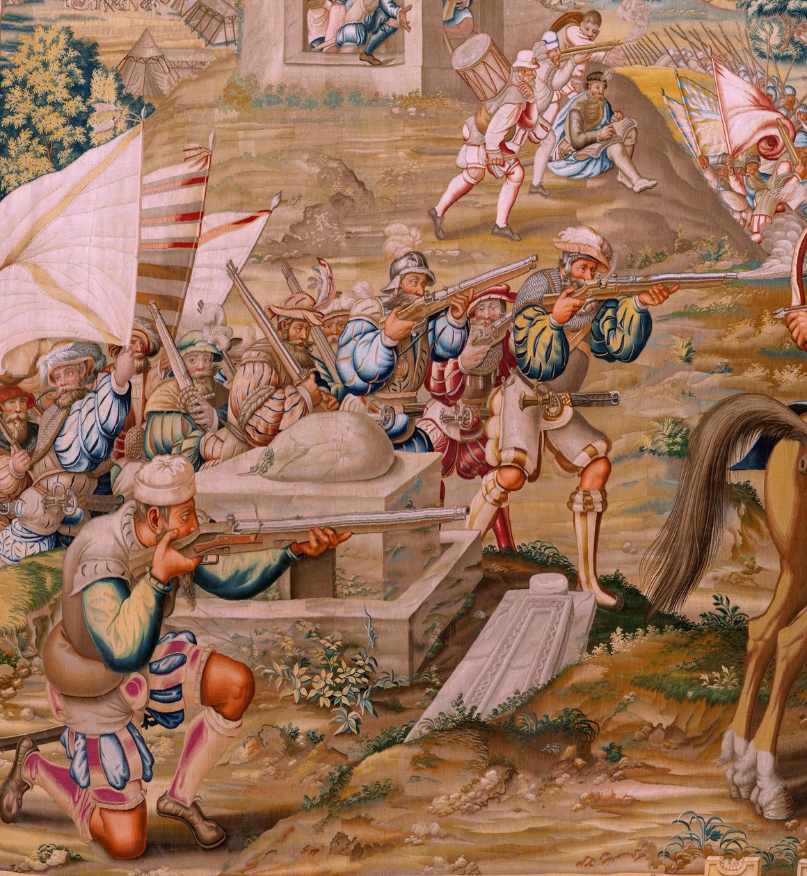 Flamand kárpit. sorozat: Tunisz meghódítása. A La Goleta elleni támadás (Ataque a la Goleta). A sorozat negyedik kárpitja. Jan Vermeyen modell és Pieter Coecke van Aelst. 1543-1548. Gyártás Real Fábrica de Tapices de Santa Bárbara, Madrid alkotó: Pieter Coecke van Aelst