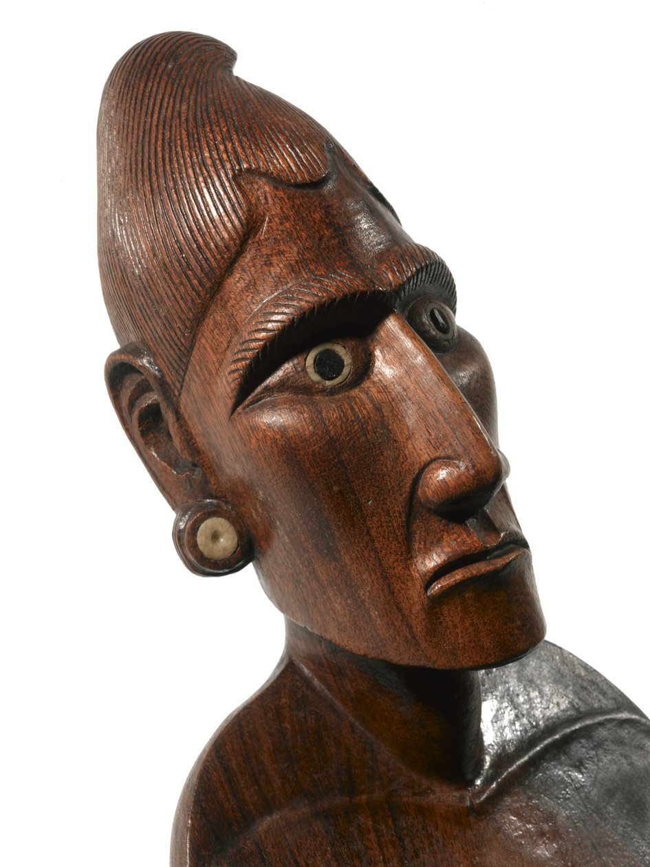 Női alak (moai papa) Rapa Nuiról (Húsvét-sziget) (fa, csont és obszidián) (MSC 3822528 részlet) alkotó: Polynesian School