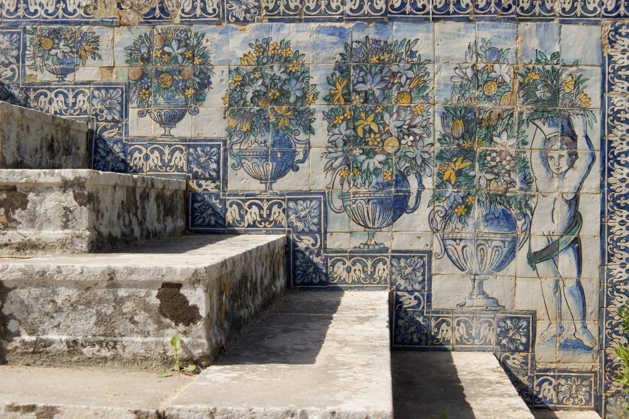Azulejos csempe a palota kertjében (kerámia) alkotó: Portuguese School