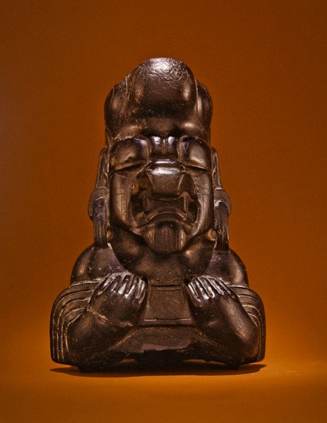 Férfialak, Olmec kultúra (zöld szerpentin) alkotó: Pre-Columbian Pre-Columbian