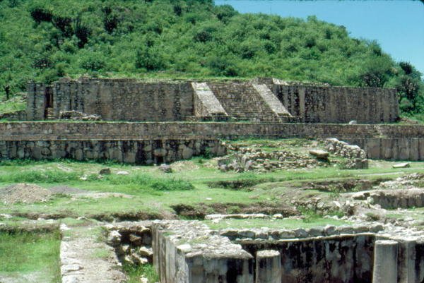 Platformok a Center Plaza-ban alkotó: Pre Columbian Pre Columbian