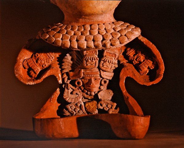 Figura levehető előlappal, Teotihuacan Culture (kerámia) (394483 részlet) alkotó: Pre Columbian Pre Columbian