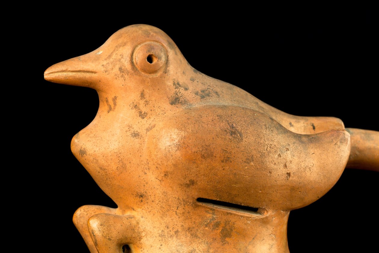 Kerámia hídfogantyúval és madár mintával / prekolumbián művészet (terrakotta) alkotó: Precolombian Precolombian