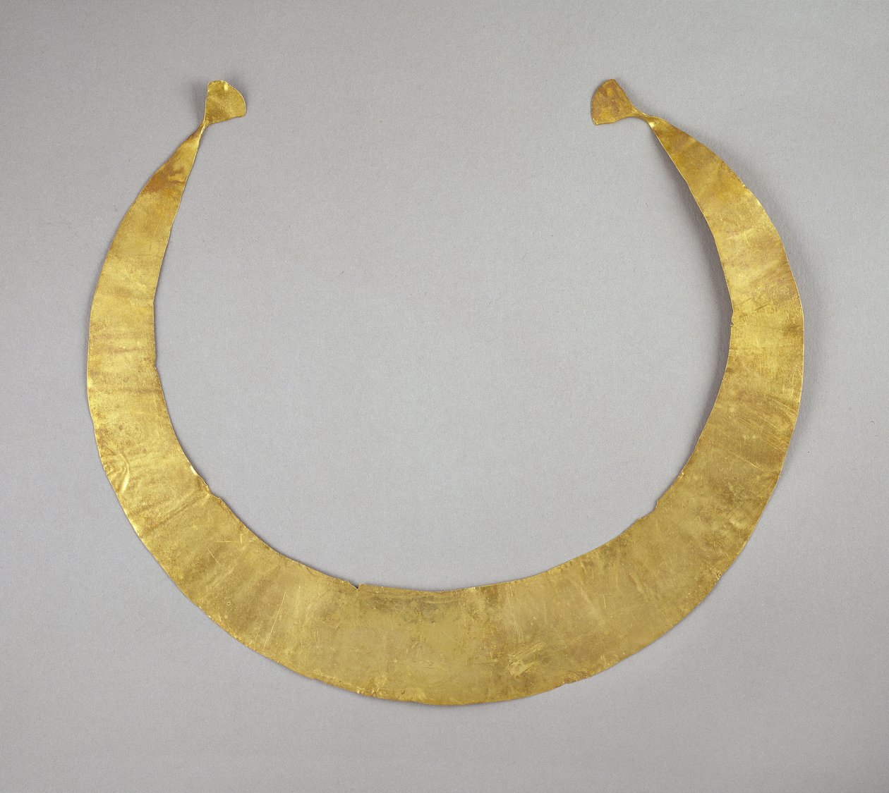 Lunula, Corkból, kora bronzkor (arany) alkotó: Prehistoric