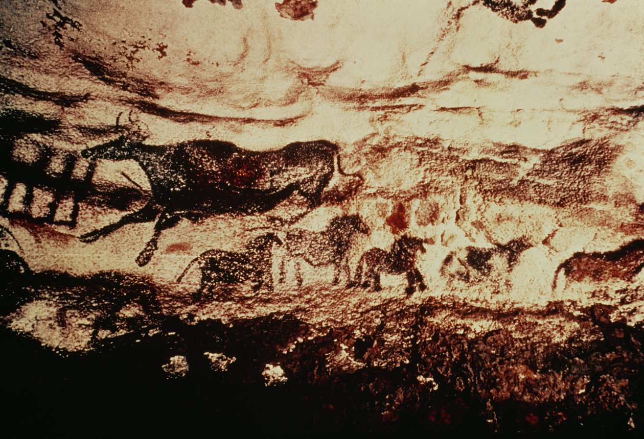 Sziklafestmény egy ugró tehénről és egy kis lovakból álló fríz, Kr.e. 17000 körül (barlangfestmény) alkotó: Prehistoric