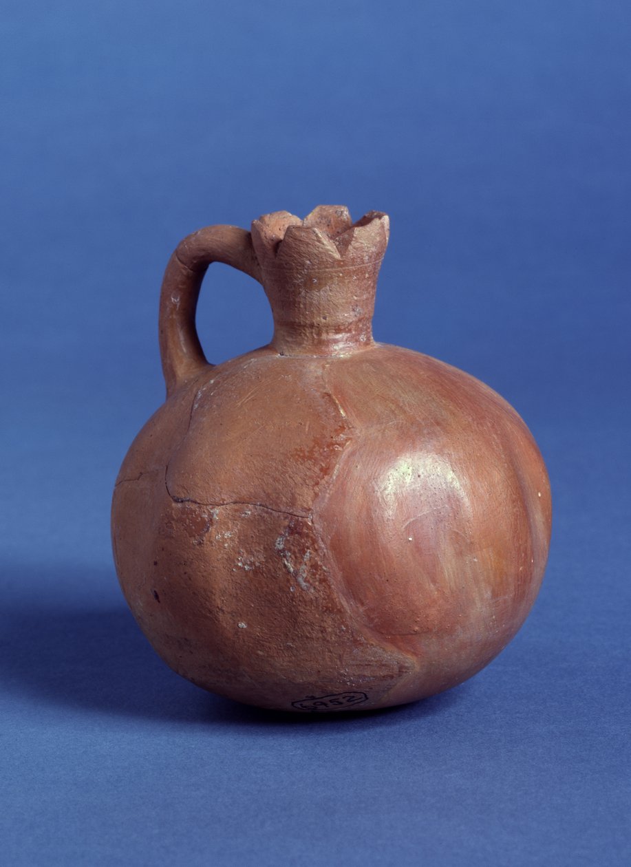Kis kancsó gránátalma formájában, Jeruzsálem (mázas cserépedény) alkotó: Prehistoric