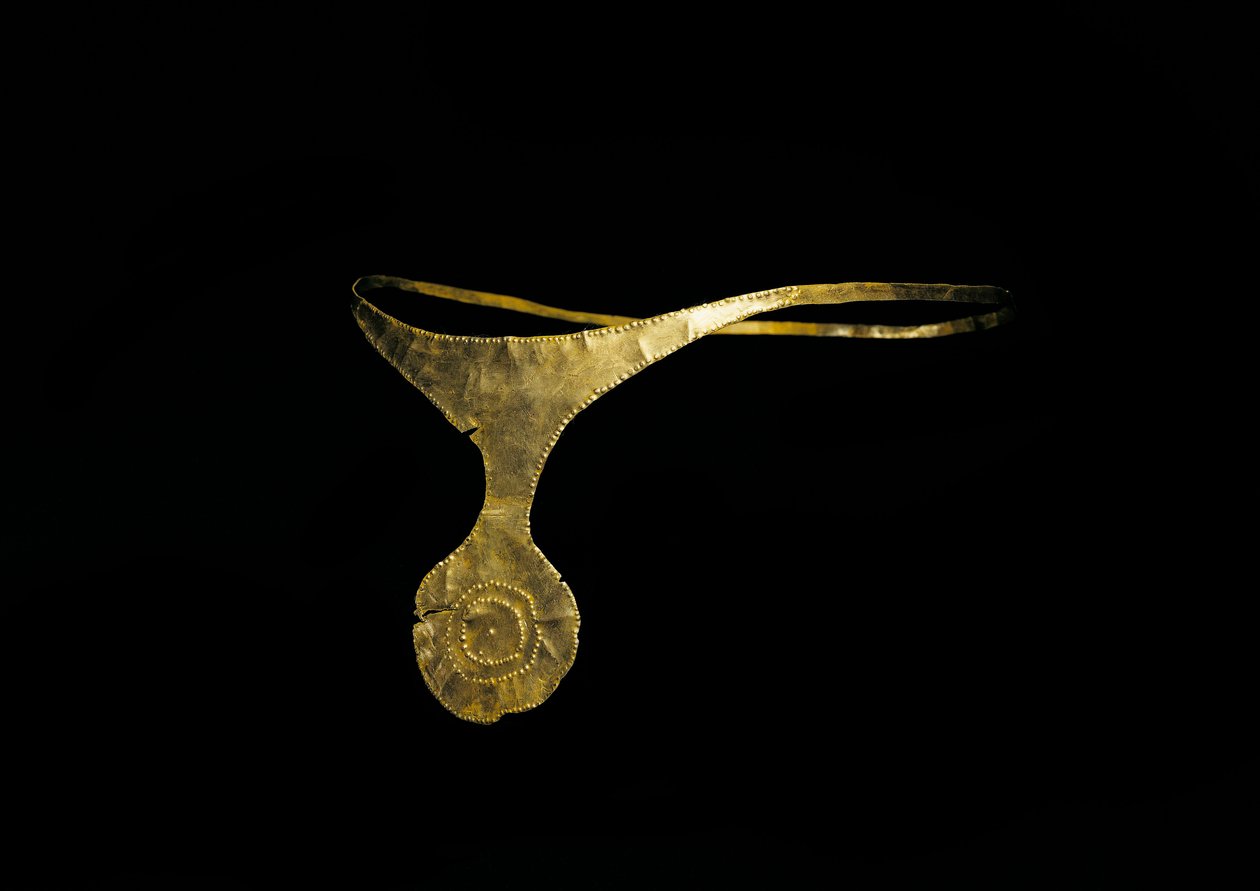 Őskori művészet, bronzkor. „El Argar” kultúrája”. „Caravaca vagy Cehegin” diadémája arany színben. Madridi Régészeti Múzeum, Spanyolország alkotó: Prehistoric Prehistoric