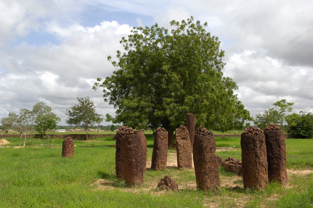 Őstörténet: Megalitikus kőkör Wassuból, Gambia (fotó) alkotó: Prehistoric Prehistoric