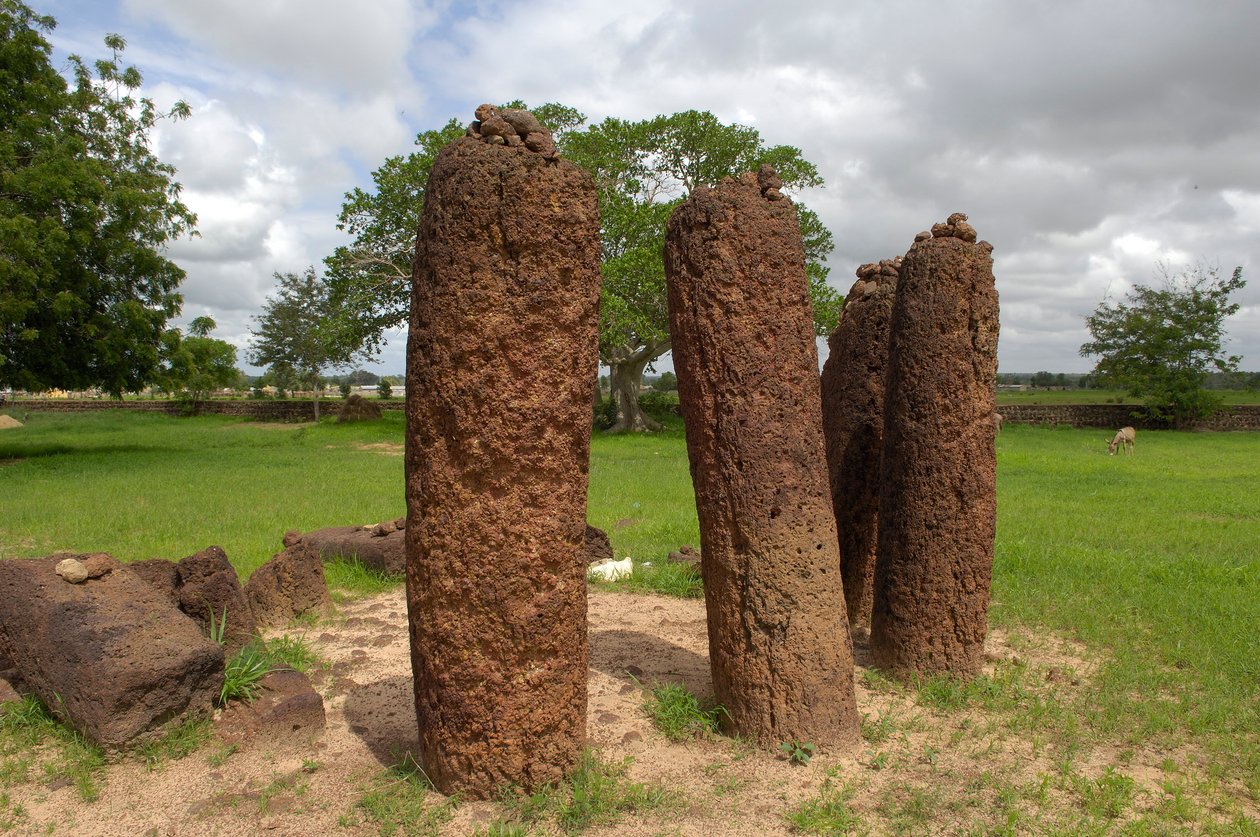 Őstörténet: Megalitikus kőkör Wassuból, Gambia (fotó) alkotó: Prehistoric Prehistoric