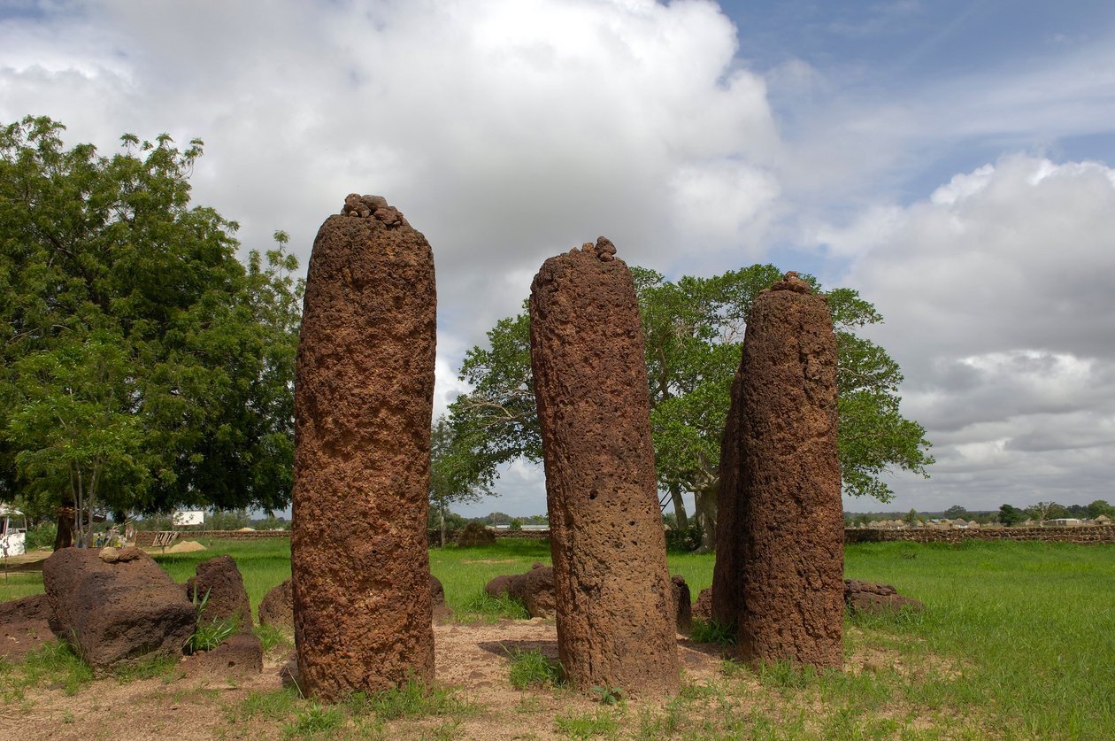 Őstörténet: Megalitikus kőkör Wassuból, Gambia (fotó) alkotó: Prehistoric Prehistoric