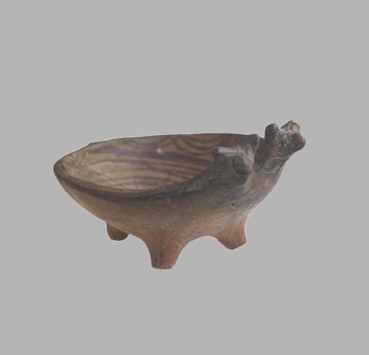 Zoomorf tál, ie 3800-3600 alkotó: Prehistoric Russian Culture
