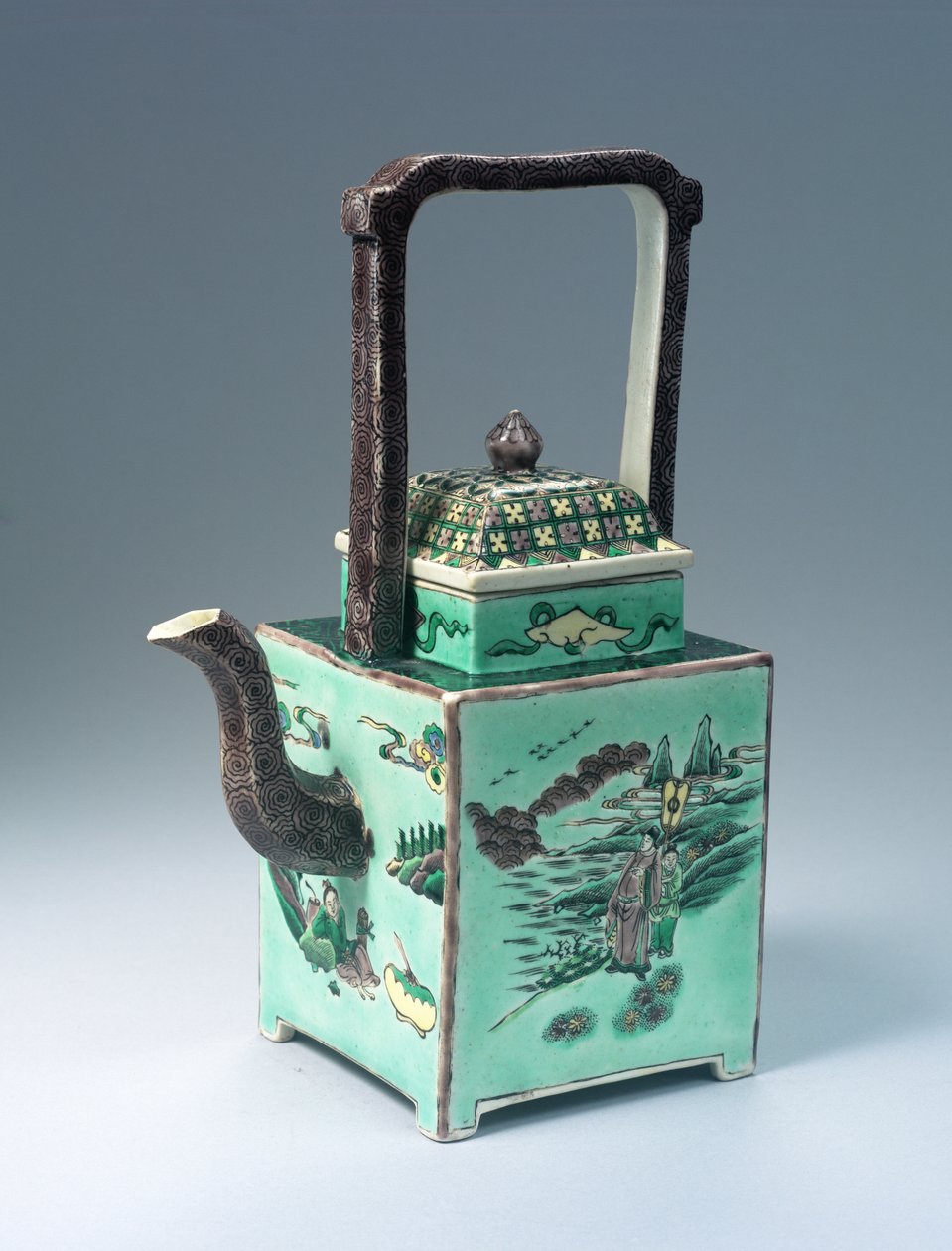 Nagy Famille Verte teáskanna, Kangxi korszak (1662-1722) (porcelán) alkotó: Qing Dynasty Chinese School