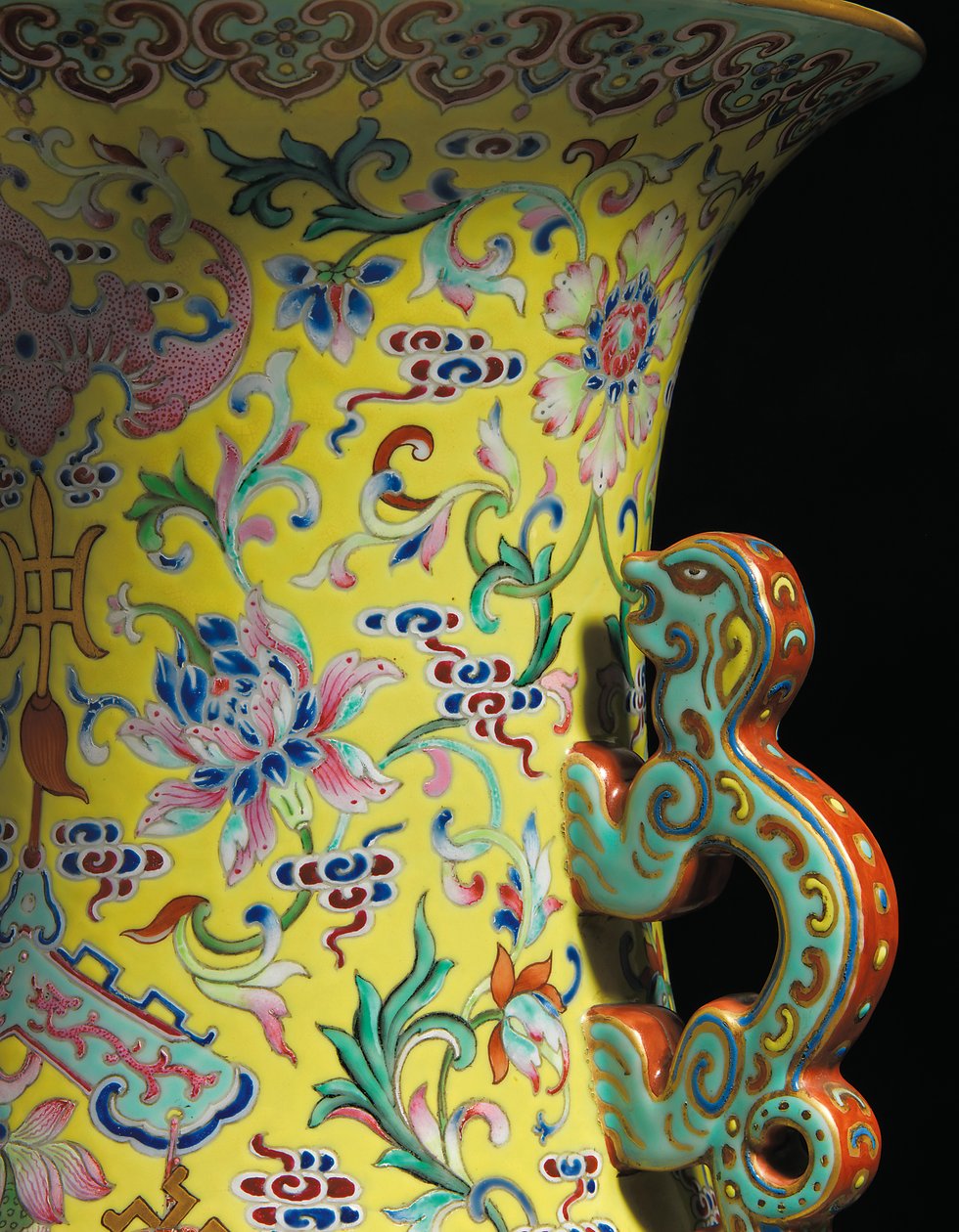 Részlet az Imperial Famille Rose vázák egyikéből (kerámia) alkotó: Qing Dynasty   Jiaqing Period Chinese School