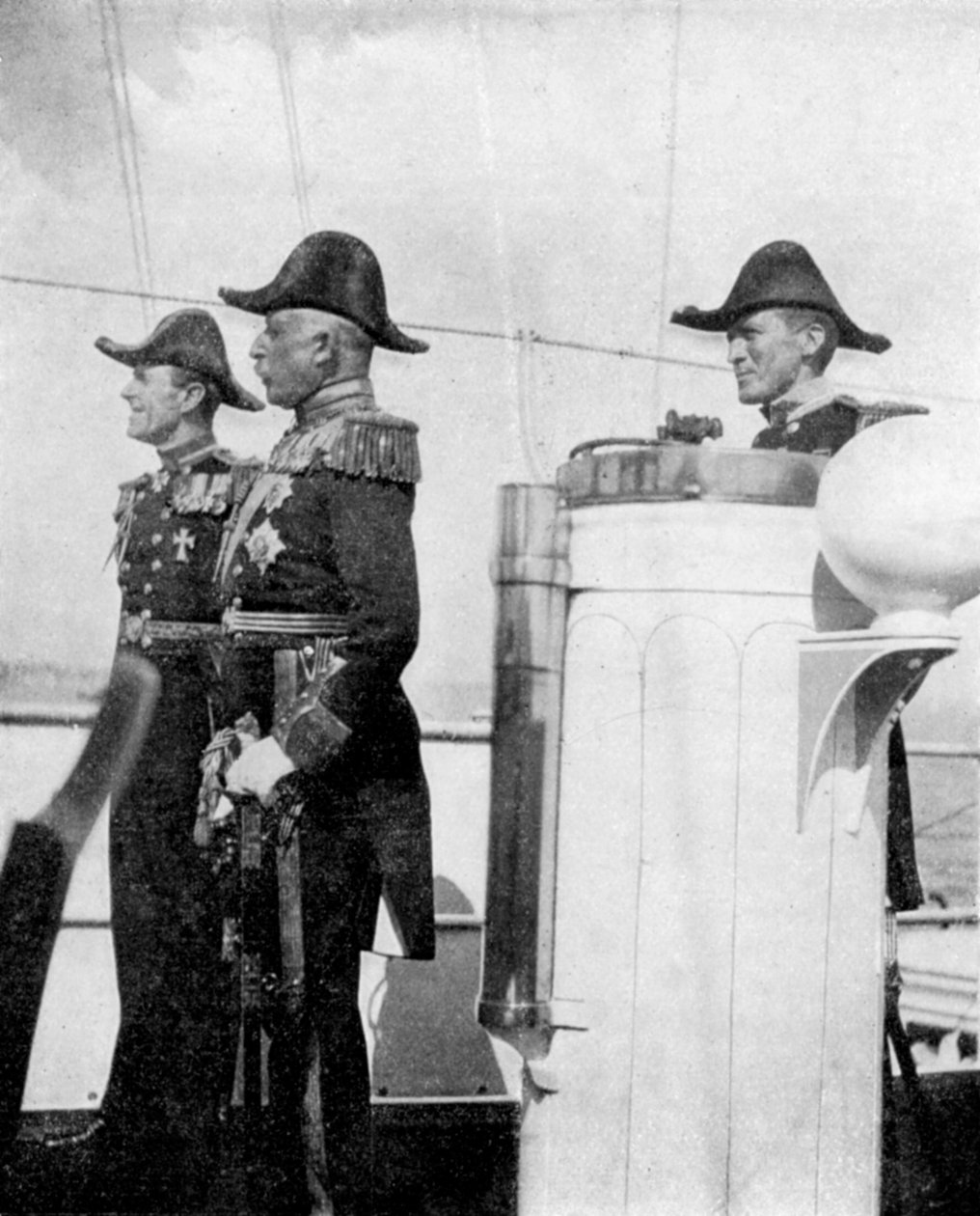 Connaught hercege Keppel és Crampton kommodorokkal, 1907 1908. alkotó: Queen Alexandra