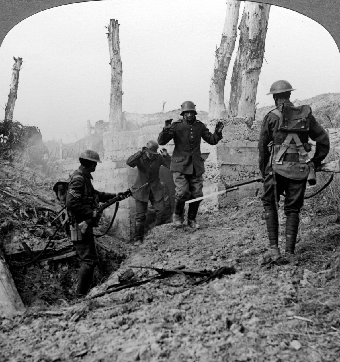 Német katonák megadják magukat, Bullecourt, Franciaország, I. világháború, 1914-1918. alkotó: Realistic Travels Publishers