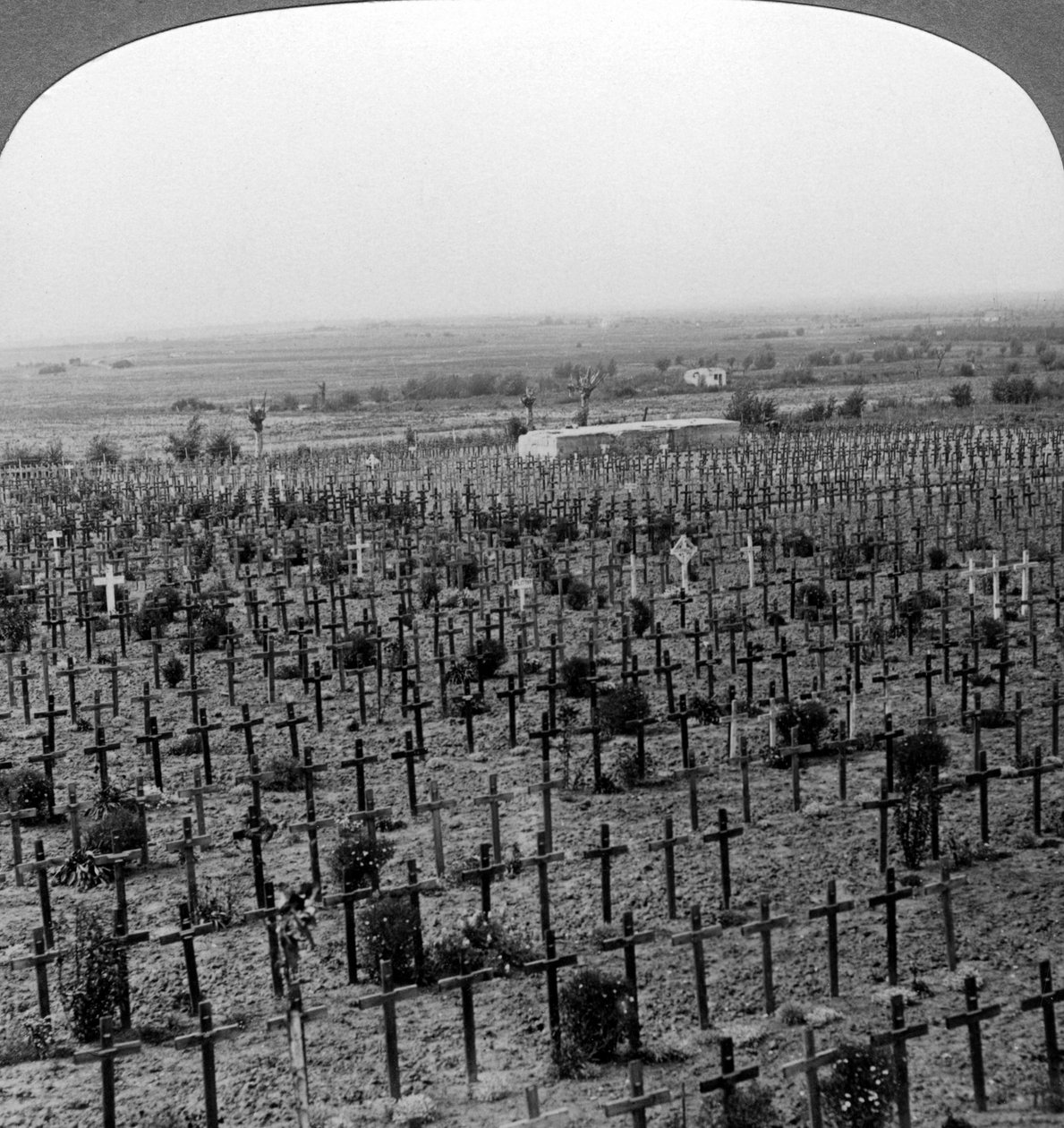 Tyne Cot temető, Passchendaele Ridge, Belgium, I. világháború, 1918-1919. alkotó: Realistic Travels Publishers