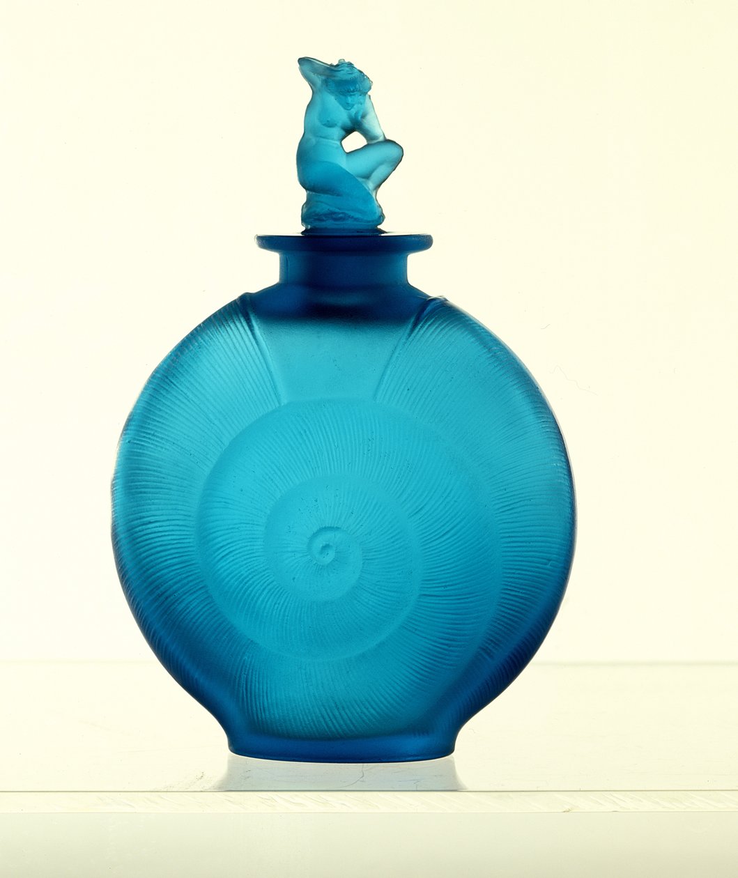 Amphitrite illatosító palack és dugó (üveg) alkotó: Rene Jules Lalique