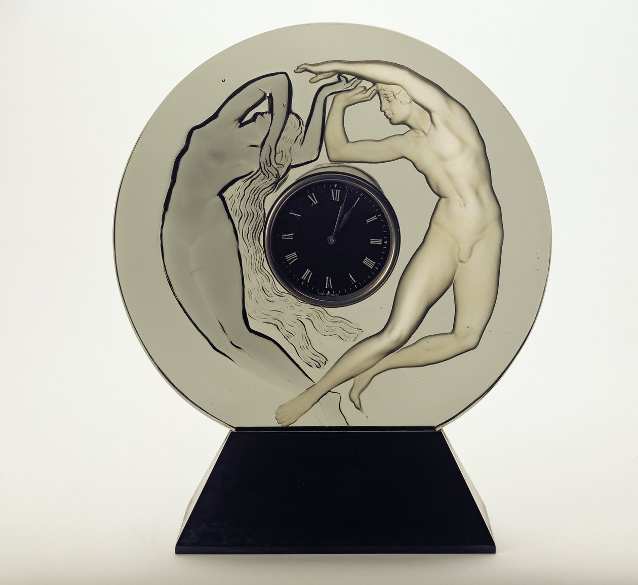 "Le Jour et La Nuit", éjszakai és nappali óra (füstös szürke üveg) alkotó: Rene Jules Lalique