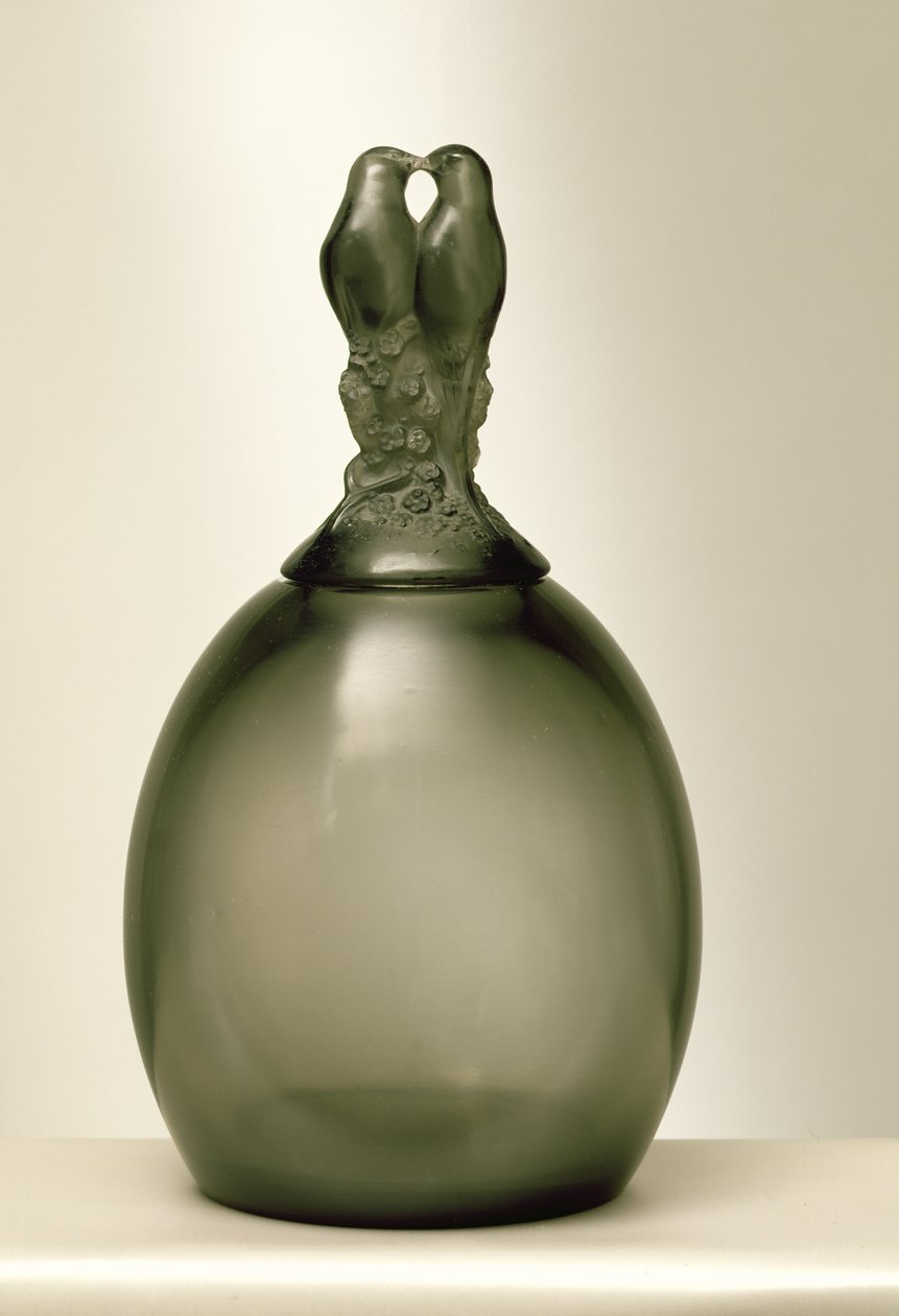 Turtle Doves váza, 1925 (füstszürke üveg) alkotó: Rene Jules Lalique