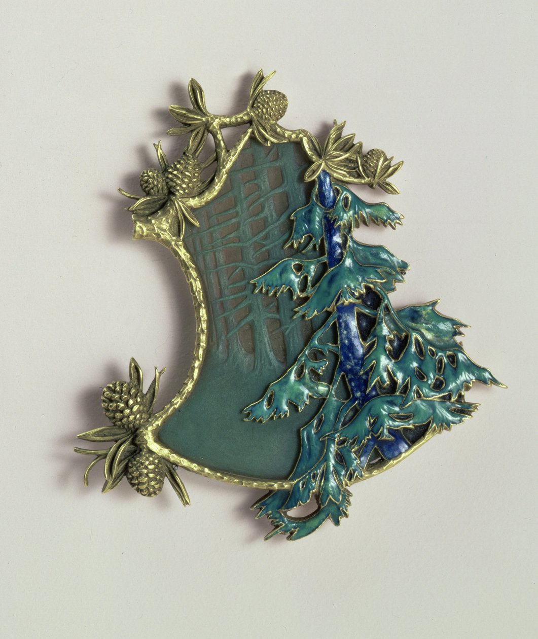Téli táj medál, Rene Jules Lalique (1860-1945), Párizs, 1900-01 (arany, üveg és champleve zománc) alkotó: Rene Jules Lalique