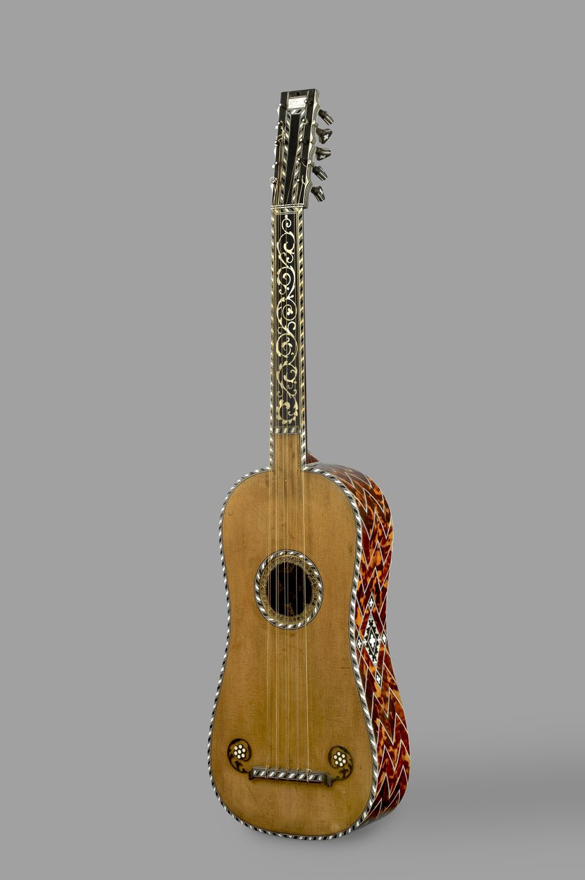 Gitár, 1641 (natúr fenyőfa, teknőspáncél, gyöngyház, elefántcsont) alkotó: Rene Voboam