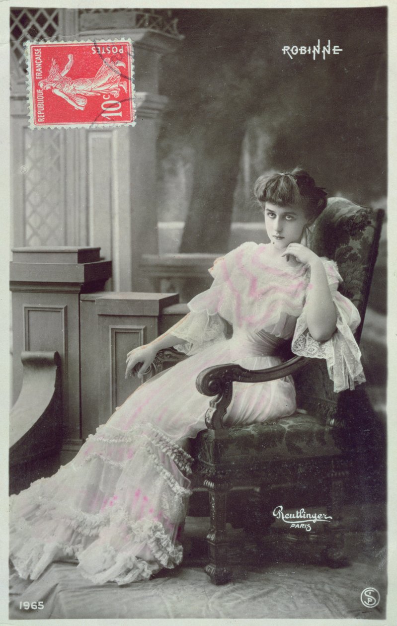 Képeslap, amelyen Robine színésznő látható alkotó: Reutlinger Studio