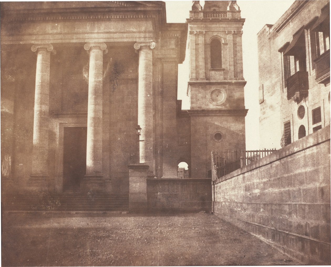 Szent Pál-székesegyház, Valletta, Málta, a harangtoronnyal alkotó: Reverend Calvert Richard Jones